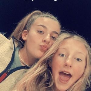 Meet your Posher, Brooke